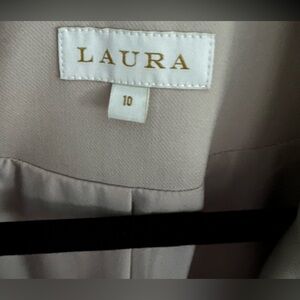 Laura Blazer in beige, size 10